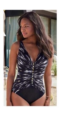 NEW Miraclesuit Charmer One Piece Size US/12